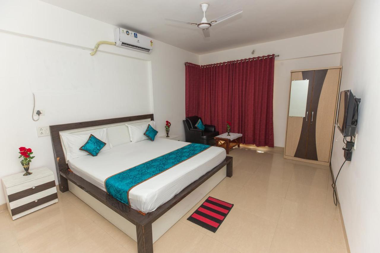 Aristo Serviced Apartment, Room, Apartment Near Kokilaben Dhirubai Ambani Hospital For Family Only, Mumbai Exterior photo